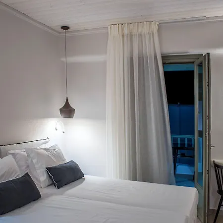 Melidron Hotel Suites Villas ホテル